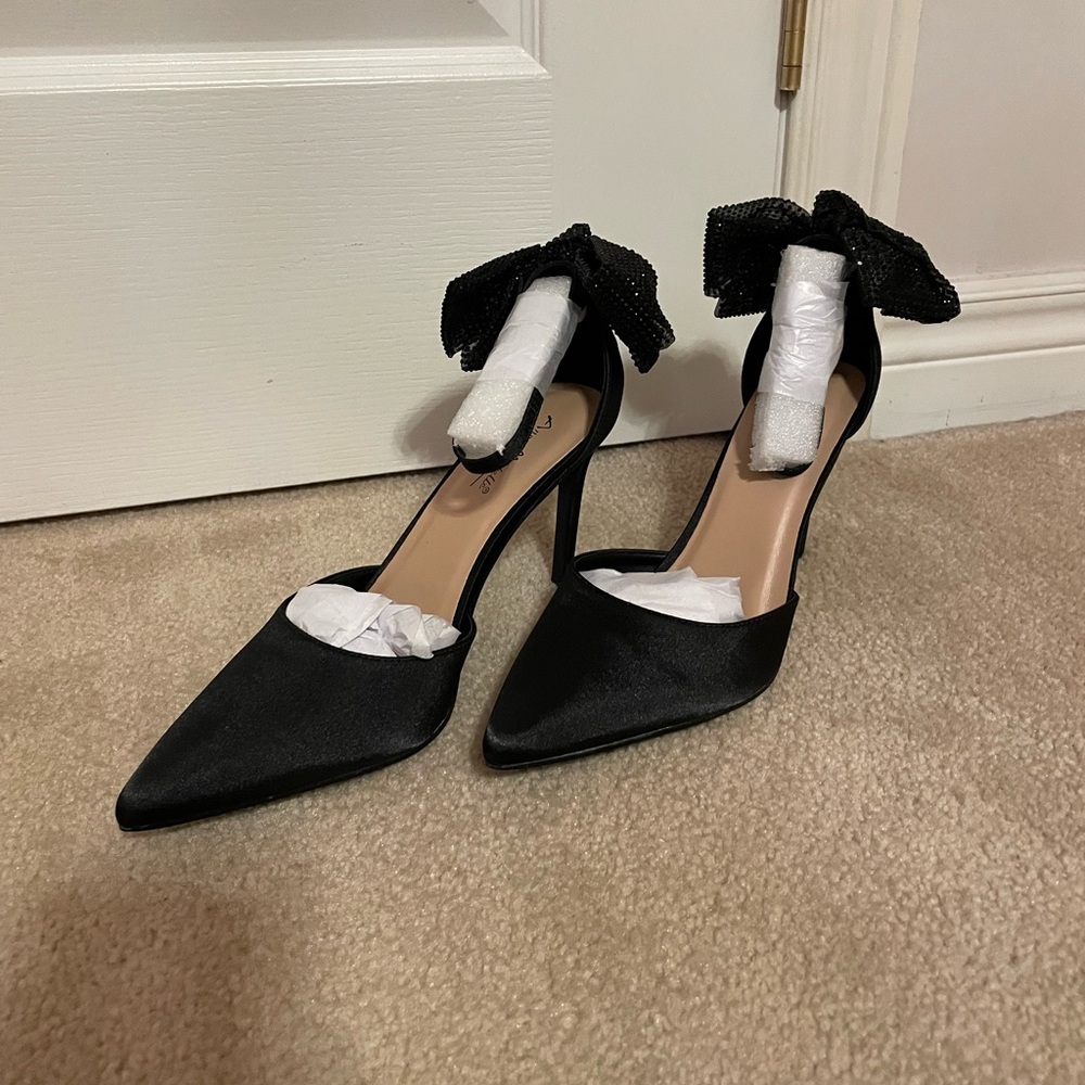 Fashion Nova Black Heels with a Sparkly Bow